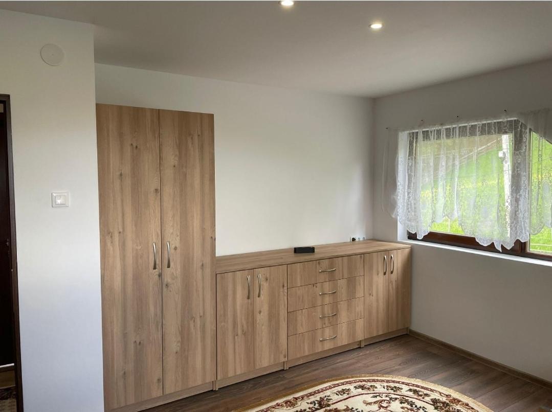 Lunca de Sus Karacsony Guest House מראה חיצוני תמונה